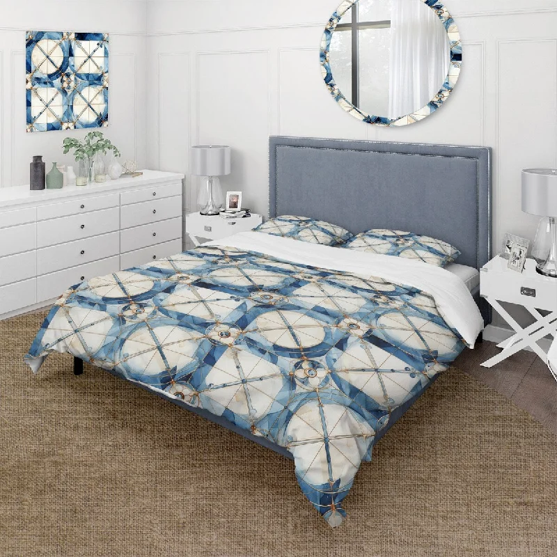 Designart "Vintage Cobalt Quadrants Geometric" Blue Damask Bedding Cover Set With 2 Shams