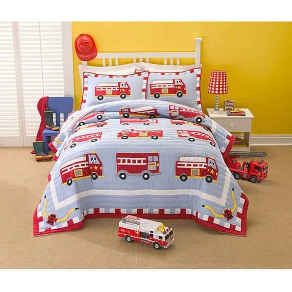 Firetruck Cotton/Polyester Embellished Applique Patchwork 3-piece Quilt Set