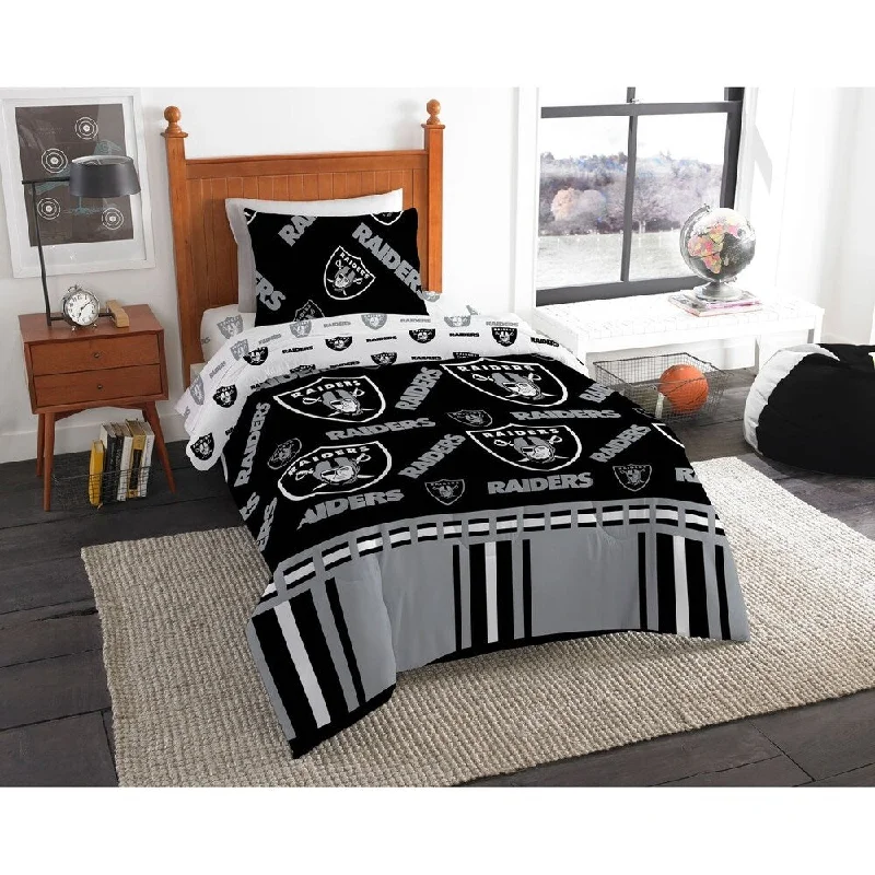 NFL 808 Oakland Raiders Twin Bed In a Bag Set