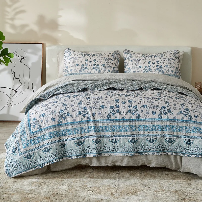 Patina Vie Maison Vintage-Inspired Floral Reversible Quilt Set with Shams