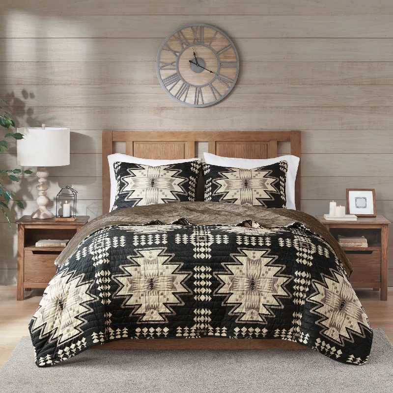 Sierra Tan/ Black Oversized Print Plush Quilt Set by Woolrich