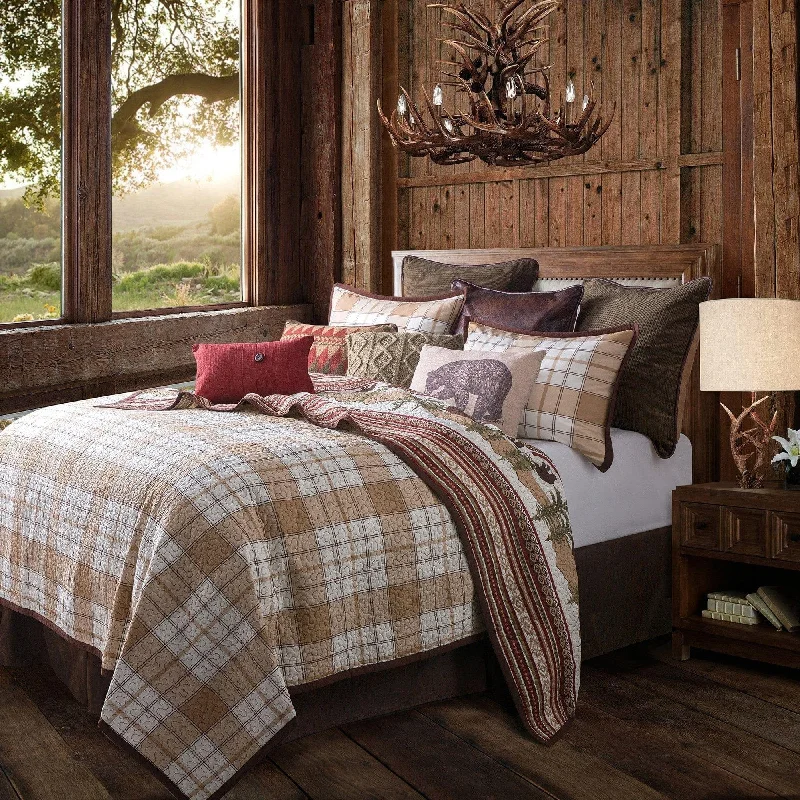 Tan Plaid Reversible Bear Trails Quilt Set