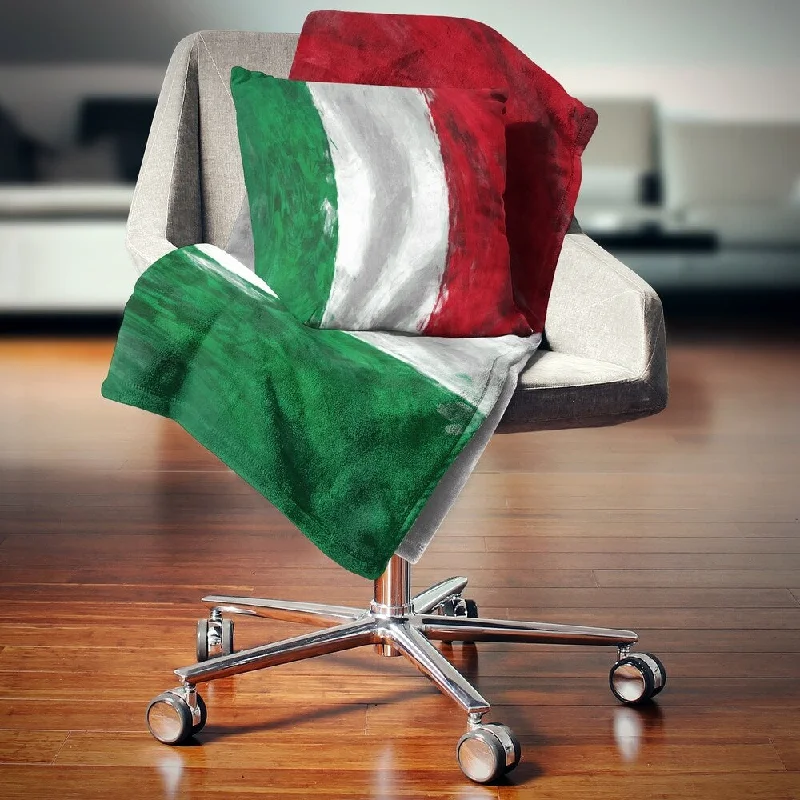 Designart 'Italy Flag' Contemporary Throw Blanket