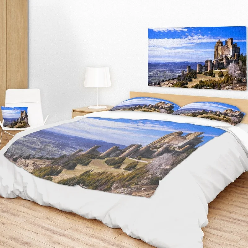 Designart 'Medieval Loarre Castle Panorama' Landscape Fleece Throw Blanket