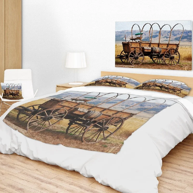 Designart 'Old American Cart in Grassland' Landscape Fleece Throw Blanket